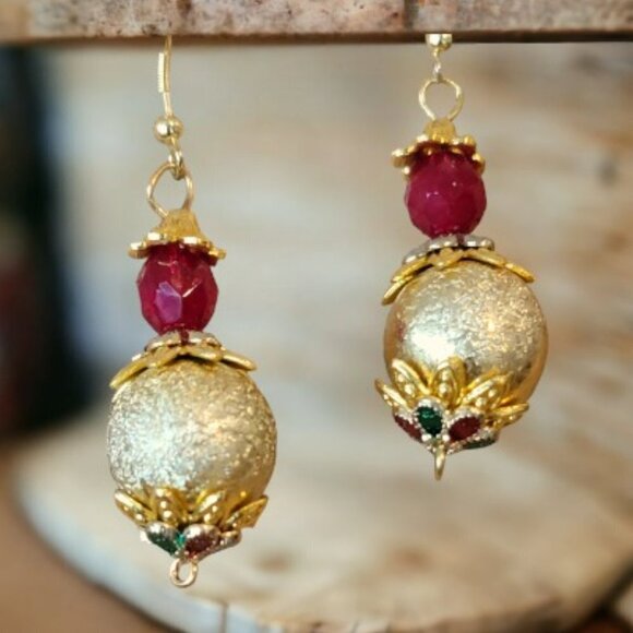 Czech Beads Hyper Allergenic Gold-Plated Type Holiday Evening Earrings - Picture 2 of 2